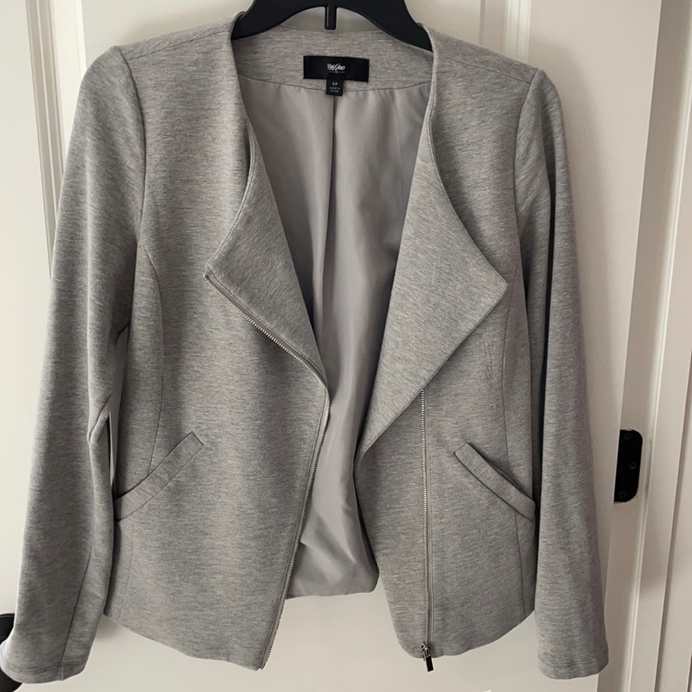 Light weight gray blazer with zipper detail